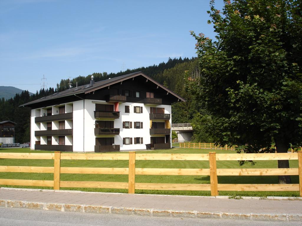Welcome-Bienvenue-Добро Пожаловать Flachau Oda fotoğraf